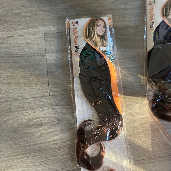 Wigs/ extensions